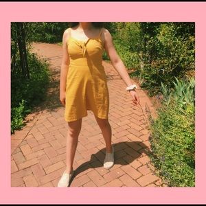 yellow hollister sundress!